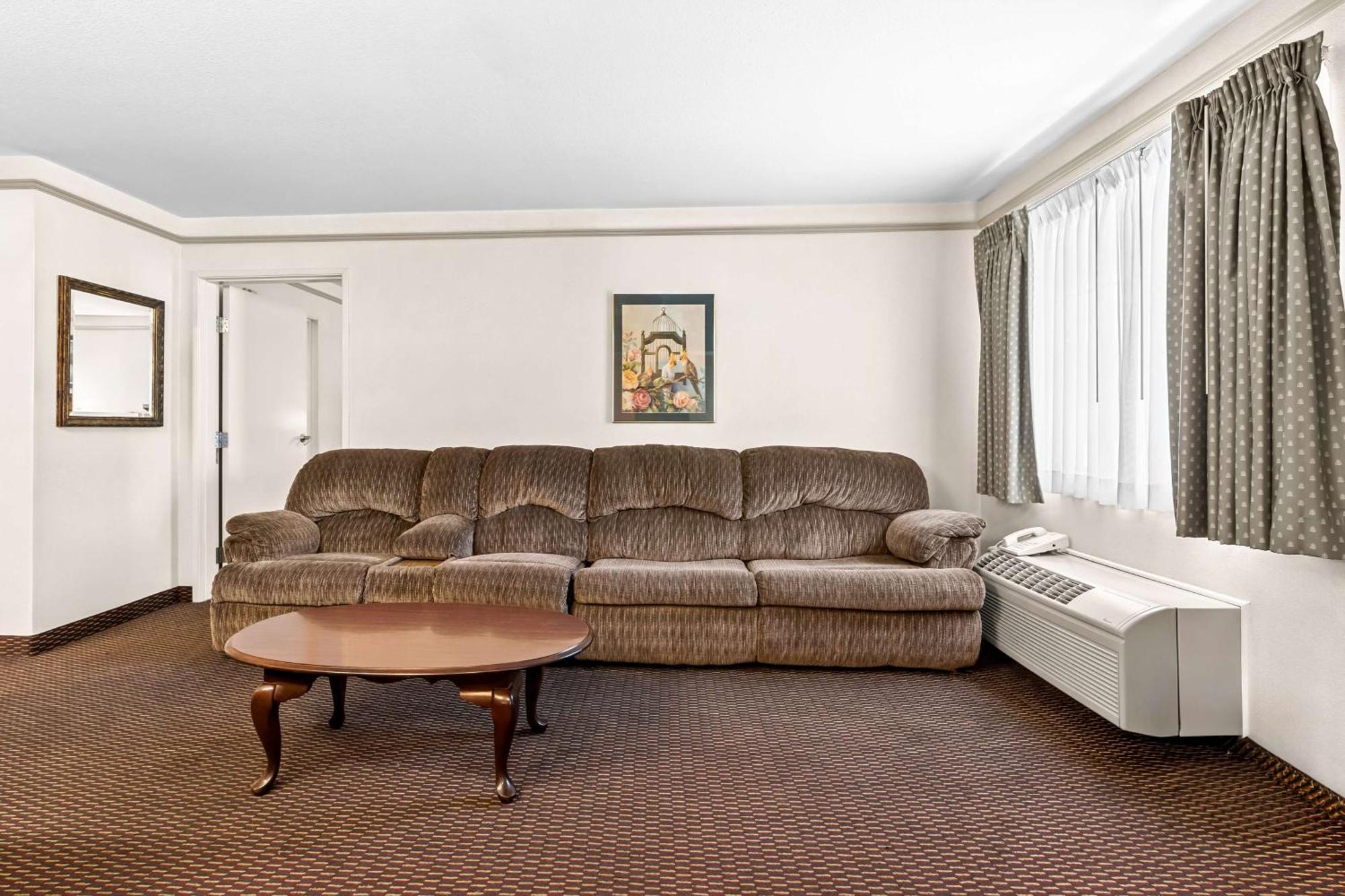 Surestay Hotel By Best Western קסטרו ואלי מראה חיצוני תמונה