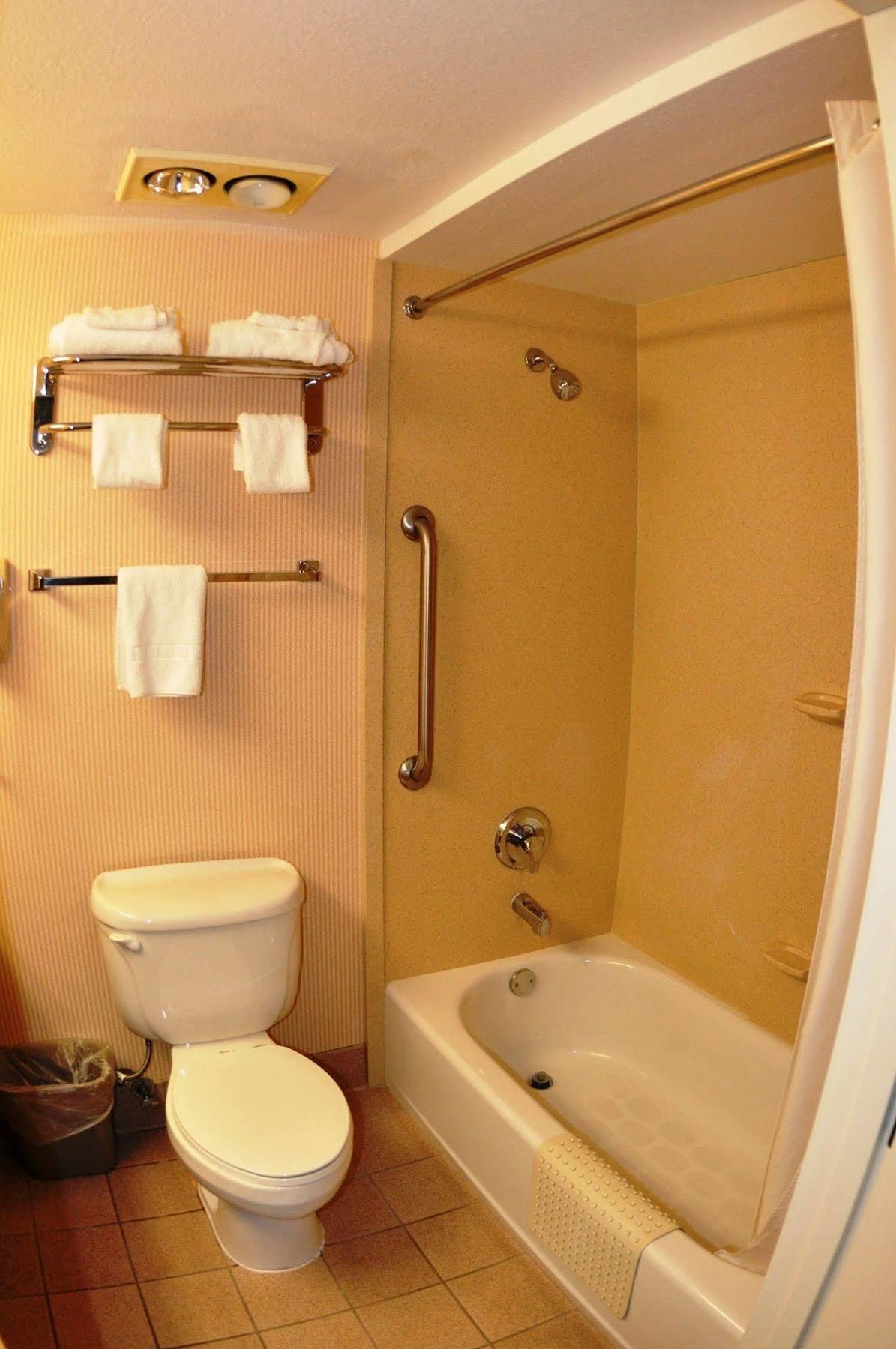 Surestay Hotel By Best Western קסטרו ואלי מראה חיצוני תמונה